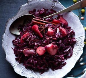 Sweet & Tangy Braised Red Cabbage with Apples Recipe