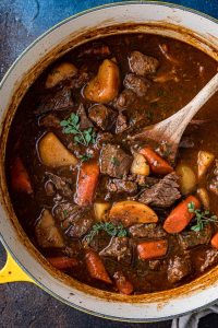 Hearty Irish Beef & Guinness Casserole: Cozy Comfort Food