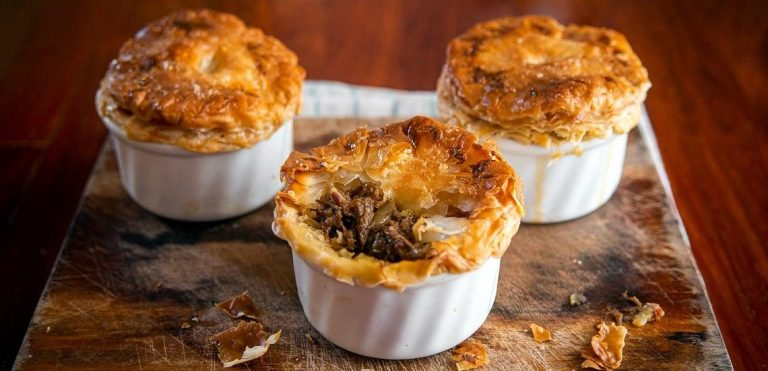 Hearty Irish Beef & Guinness Pie with Crispy Shortcrust Pastry