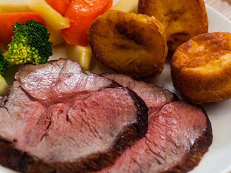 Perfect Irish Roast Beef with Creamy Horseradish Sauce