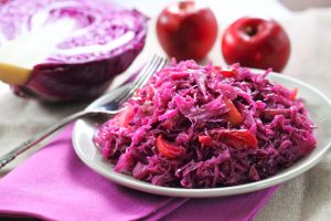 Cozy Braised Red Cabbage with Apples: A Perfect Side!