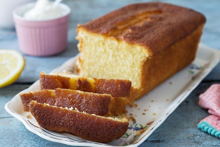 Zesty Irish Lemon Drizzle Cake: A Sweet Slice of Joy