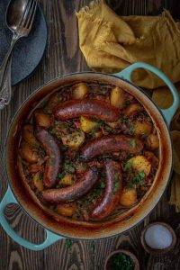 Hearty Dublin Coddle: Cozy Sausage & Potato Stew Recipe