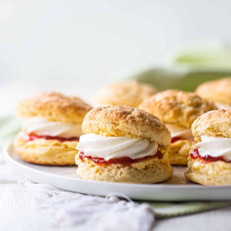 Fluffy Irish Scones: A Cozy Treat to Savor Anytime Fluffy Irish Scones: A Cozy Treat to Savor Anytime