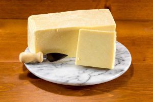 Irresistible Irish Cheddar & Onion Tartlets to Try Today!