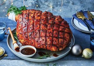 How to Make a Delicious Guinness-Glazed Ham at Home