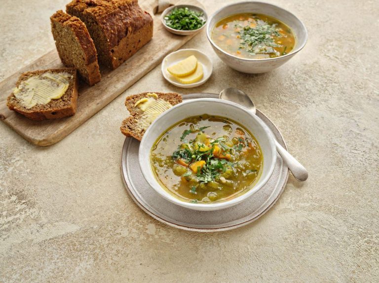 Hearty Irish Vegetable Soup: A Cozy, Nutritious Delight