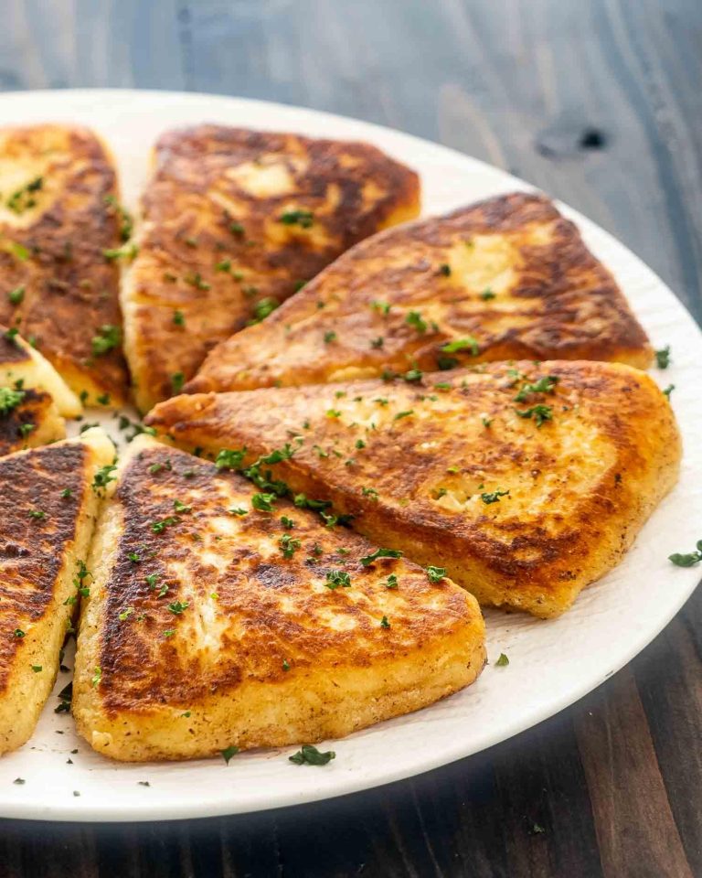 Crispy Irish Potato Cakes with Creamy Chive Sour Cream