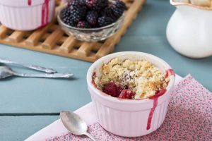 Cozy Up with This Easy Irish Apple & Blackberry Crumble!