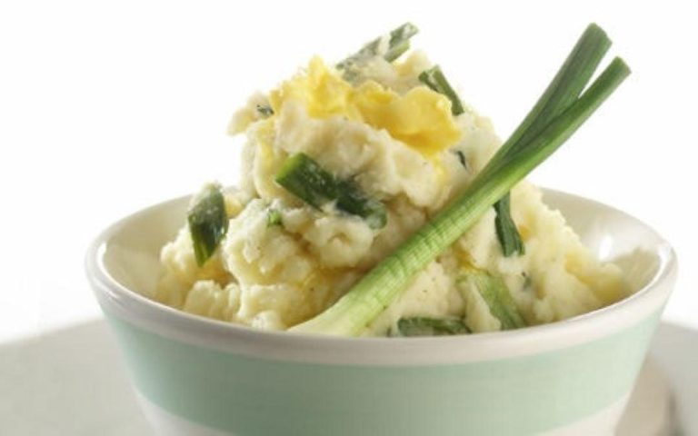 Hearty Irish Colcannon with Kale: A Cozy Classic Twist Hearty Irish Colcannon with Kale: A Cozy Classic Twist