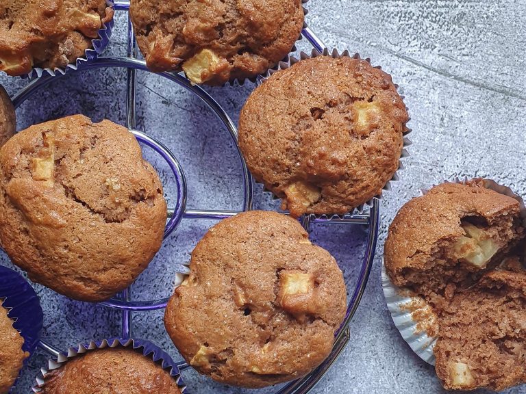 Cozy Irish Apple & Cinnamon Muffins You’ll Love Baking